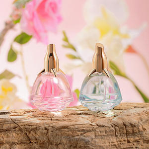 Spray corporel fleur de rose naturelle fraîche pour femmes pour un usage quotidien pour les étudiants et les dames Nouveau <span class=keywords><strong>parfum</strong></span> d'explosion - Product Image 1