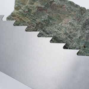 Hoja de sierra de cinta ancha de acero al carbono EJ 50-160mm - Alta eficiencia para corte recto de madera blanda y desguace de troncos - Product Image 4