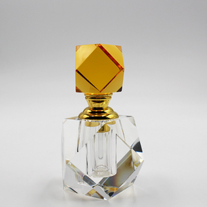 패션 크리 에이 티브 아트 빈 럭셔리 Attar 클리어 자동차 장식 50ml 유리 향수 디퓨저 병 10ml 젖빛 빈 향수 - Product Image 2