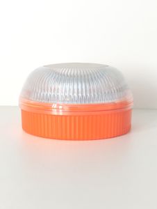 Feu de signalisation d'urgence pour voiture V16, rechargeable par USB, LED, en plastique PC, avec induction magnétique, lumière stroboscopique - Product Image 2