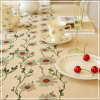 Nappe en polyester brodée exquise, style pastoral français floral, décoration de luxe pour la table à manger et la décoration intérieure
