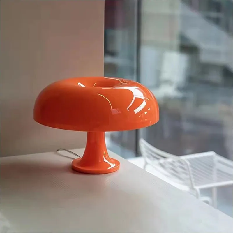 Lampe de Table LED en forme de champignon, design italien moderne, minimaliste, luminaire <span class=keywords><strong>d</strong></span>écoratif <span class=keywords><strong>d</strong></span>'intérieur, idéal pour un salon, une chambre à coucher, un bureau ou un hôtel