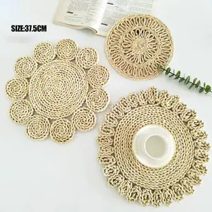 Non Slip Round Handwoven Corn Husk Woven Round Rattan Placemats For Home Hotel Kitchen Dining