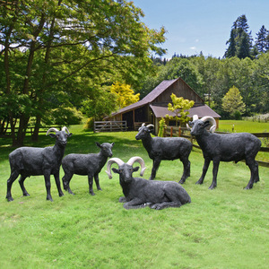 Escultura de cabra negra de Animal simulado, fibra de vidrio ecológica, área escénica pulida, pasto de granja, césped al aire libre, paisaje de jardín - Product Image 1