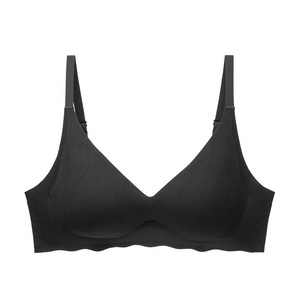 Nueva ropa interior de copa fija <span class=keywords><strong>desnuda</strong></span> sin costuras de una pieza Sujetador de Mujer Sin aros Sujetador pequeño ajustable Sujetador push-up - Product Image 3