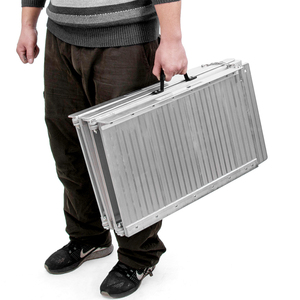 Motocicleta plegable portátil <span class=keywords><strong>de</strong></span> carga <span class=keywords><strong>de</strong></span> <span class=keywords><strong>aluminio</strong></span> <span class=keywords><strong>rampa</strong></span> <span class=keywords><strong>para</strong></span> <span class=keywords><strong>silla</strong></span> <span class=keywords><strong>de</strong></span> <span class=keywords><strong>ruedas</strong></span> - Product Image 3