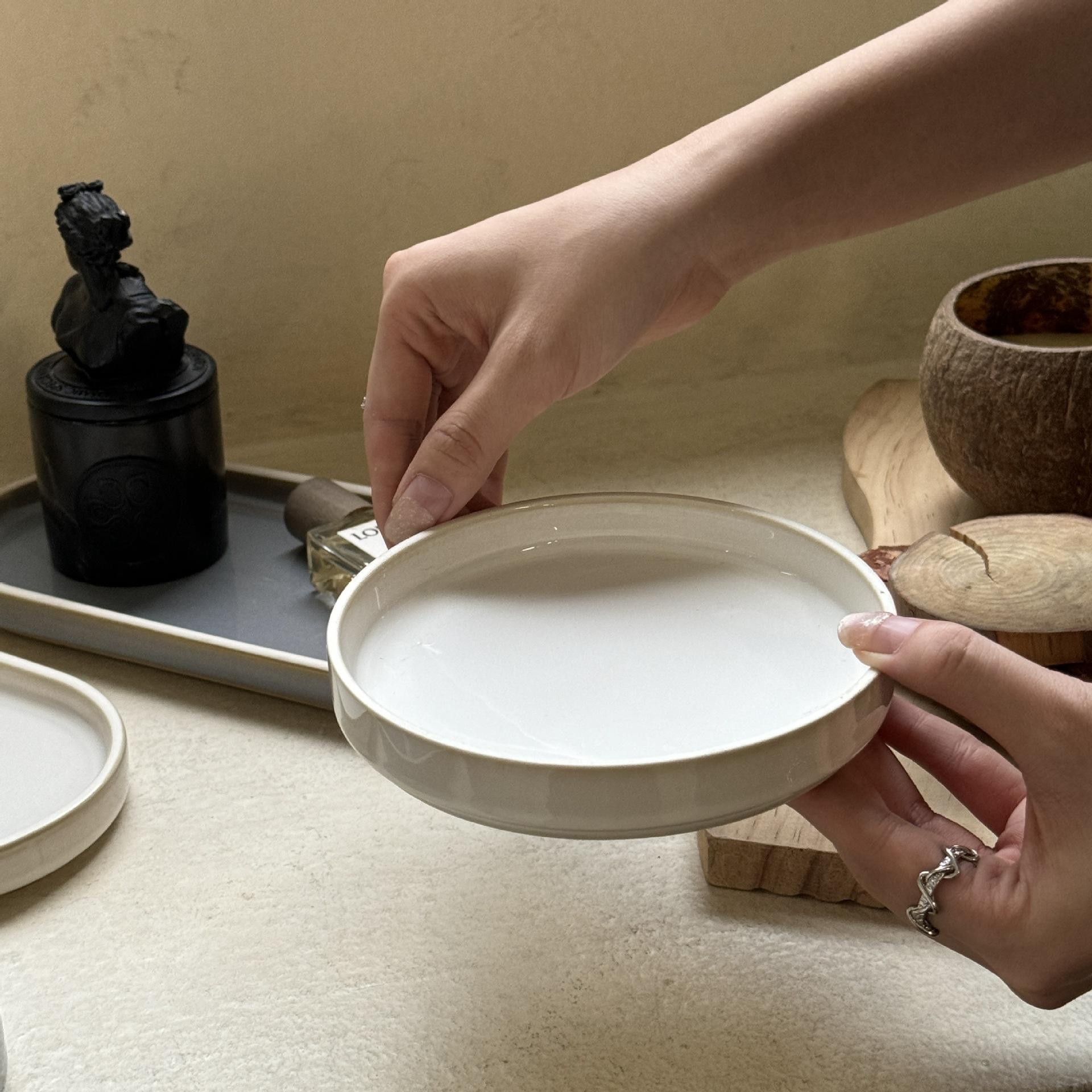 แผ่นดิสก์สีขาวย้อนยุค