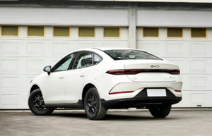 BYD Qin PLUS DM-i 2026, Sedán Compacto con Autonomía EV de 128 km, Híbrido Enchufable, Bajo Consumo de Combustible, Disponible en Stock, Admite Compras al por Mayor - Product Image 6