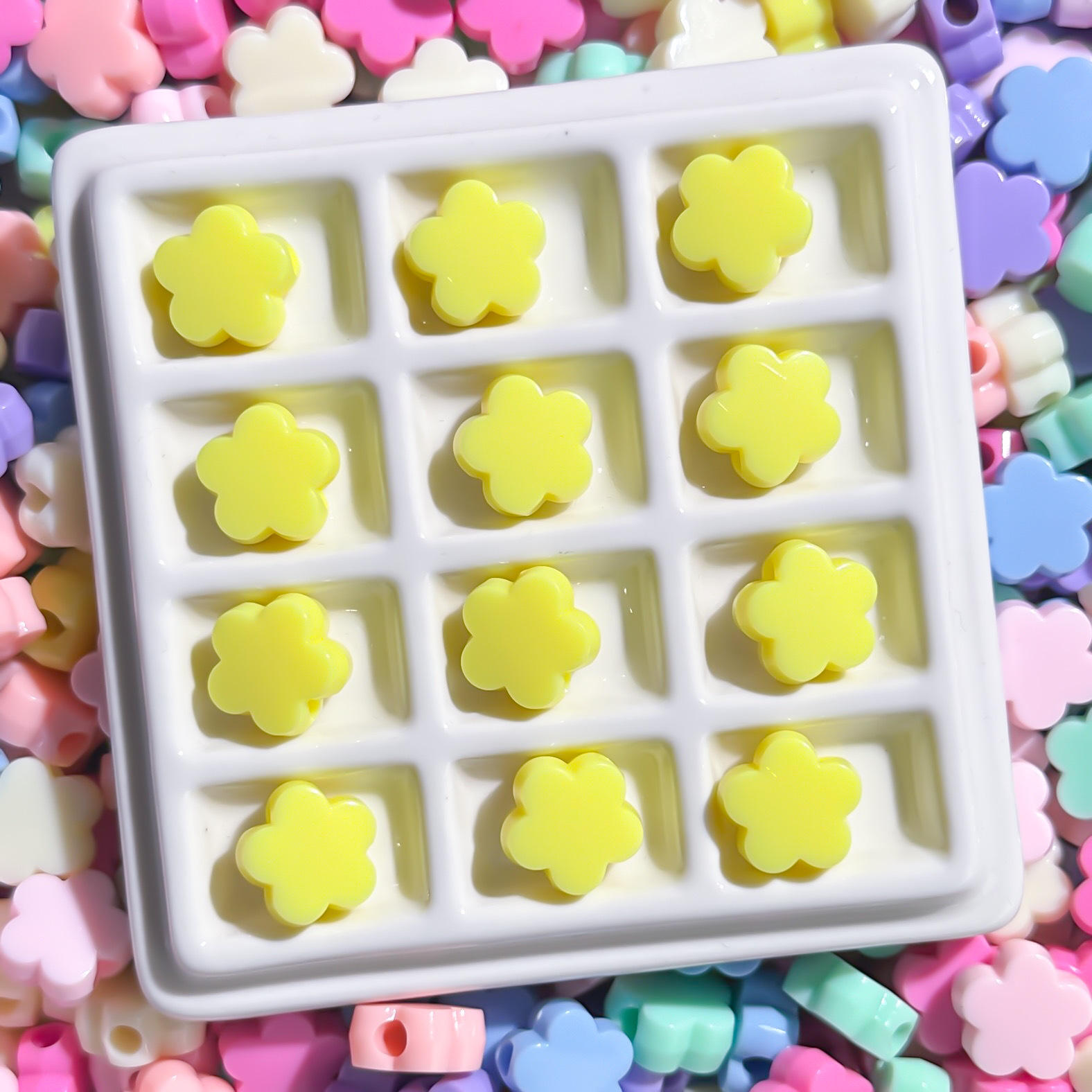 สีเหลือง