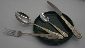 <span class=keywords><strong>Vendita</strong></span> Calda: Posate di Alta Qualità <span class=keywords><strong>in</strong></span> Acciaio Inox, Design Classico Placcato Oro, Regali Aziendali, Utensili da Tavola per Uso Domestico - Product Image 5