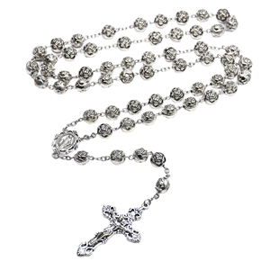Collier chapelet vintage KOMI en plastique et alliage de zinc, perles argentées, avec pendentif croix crucifix Saint Graal pour femme - Product Image 1