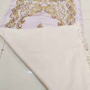 Alfombra musulmana lavable con bordado floral y acolchado grueso, tapete religioso portátil para el hogar y camping - Product Image 1
