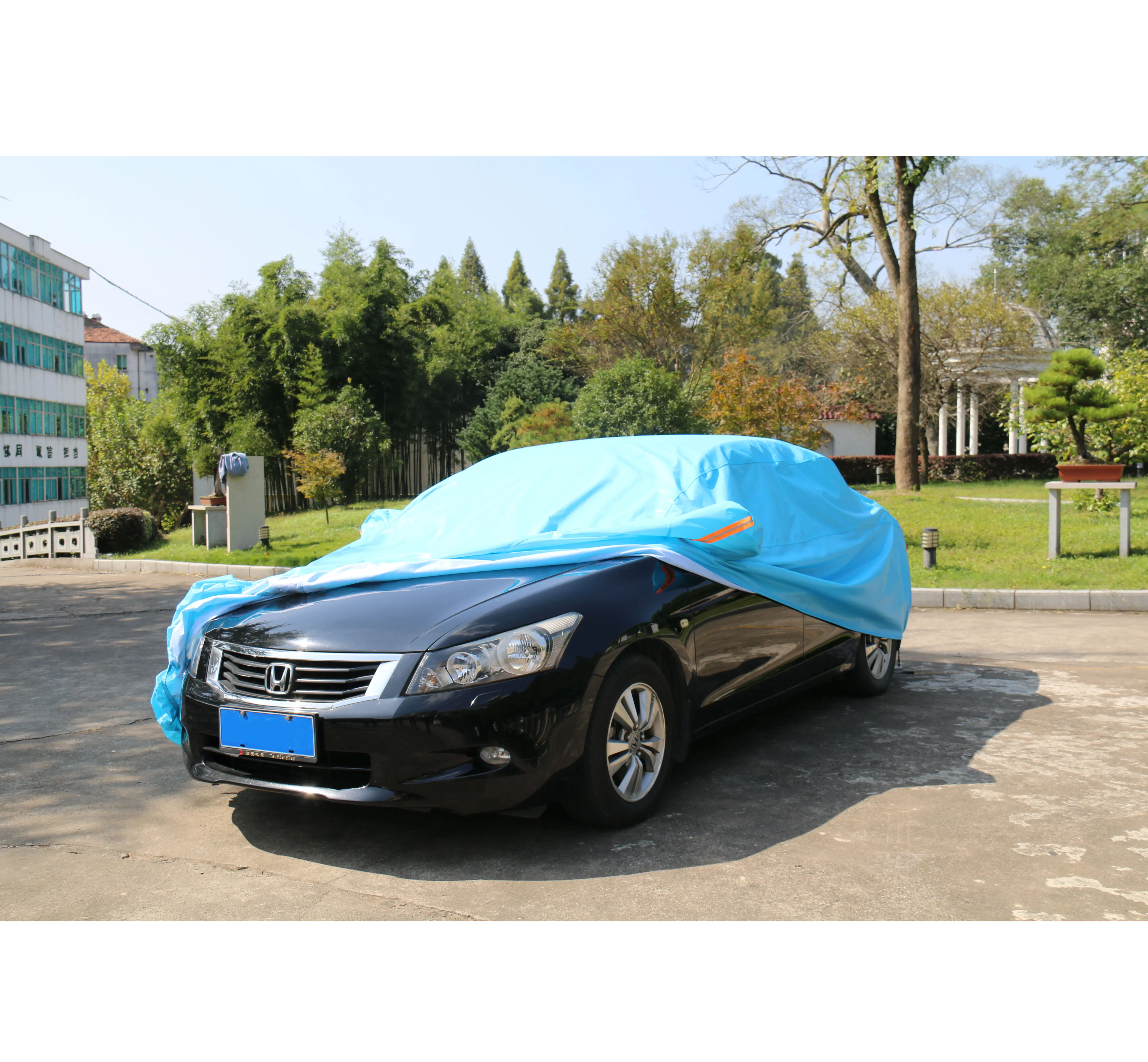 غطاء سيارة من النسيج قابل للتنفس PEVA مقاوم للماء من مادة فاخرة غطاء محمول للسيارة عازل للحرارة