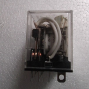 Relais Ly Relay Ly2n D2 DC24V 5A 1NO pour commutation basse puissance à usage industriel - Product Image 1