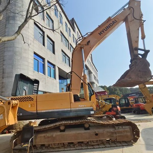 Excavatrice multifonctionnelle Hyundai 305LC-9S d'occasion, équipement de construction, capacité de la benne de 1,38 m, moteur de 30 tonnes, boîte de vitesses - Product Image 3