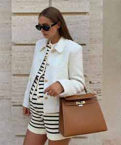 Completo Donna Moda <span class=keywords><strong>Cardigan</strong></span> con Stampa Zebrata e Shorts a Vita Alta con Patchwork Set in Maglia a Righe 2 Pezzi - Product Image 2