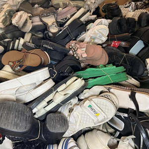 S17 <strong>Used</strong> <strong>Slipper</strong> Shoes for Woman Man High Quality Second Hand Shoes Mixed <strong>Slipper</strong> Wholesale Second Hand Children <strong>Slipper</strong> - Product Image 3