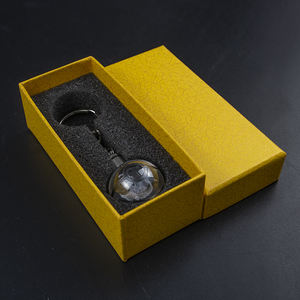 Vente en gros de <span class=keywords><strong>porte</strong></span>-clés en cristal K9 de 30 mm avec lumière LED et gravure laser 3D pour enfants, cadeaux sur le thème de l'anime - Product Image 6