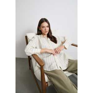 เสื้อเชิ้ตผ้าโมดอลลายทางตัดกัน เสื้อเชิ้ตผู้หญิงติดกระดุม ผ้าป๊อปลินลำลองสำหรับทุกวัน สีกากี - Product Image 6