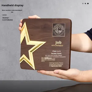 Medaglia in Legno Massiccio a Forma di Stella a Cinque Punte, Incisa su Misura, per Riconoscimento di Eccellenti Lavoratori e Individui Avanzati - Product Image 4