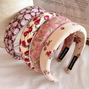 Serre-tête rembourré en tissu à motif floral vintage pour femme, idéal pour le quotidien, les fêtes et les mariages - Product Image 2