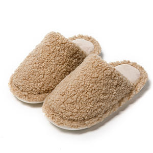 Chaussons d'hiver en coton intérieur et extérieur en peluche pour homme et femme Chaussons promotionnels en fourrure de couleur bonbon - Product Image 2