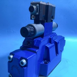 วาล์วควบคุมทิศทางแบบสัดส่วน Rexroth รุ่น 4WRZE25W8-325-7X6EG24N9EK31F1V แรงดัน 315 บาร์ อัตราการไหล 250 ลิตร/นาที ระบบควบคุมไฮดรอลิก - Product Image 3