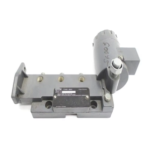 CONTROLES 3622 (AS PICTURED2) NSNPNuevo controlador de programación PLC de automatización industrial de almacén listo original - Product Image 1