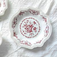Assiette en porcelaine style rétro Instagram, forme irrégulière, fabrication chinoise, technique sur glaçure ; Assiettes pour petit-déjeuner/dessert
