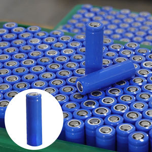 Doğrudan satış üreticisi Ronda 3.2V a-sınıfı <span class=keywords><strong>Lifepo4</strong></span> silindirik lityum iyon batarya acil ışık 18650-1800mAh pil - Product Image 1