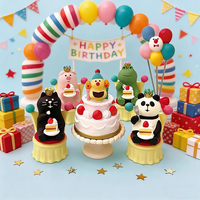 Décorations d'anniversaire sur le thème de la féerie pyramide japonaise, figurines d'animaux en résine faites à la main pour les célébrations festives sur table