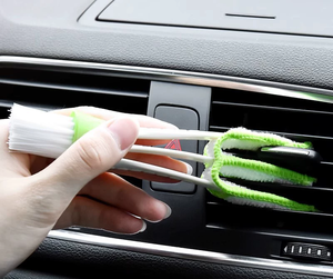 منفضة تنظيف سيارة خضراء متعددة الوظائف وخفيفة الوزن صغيرة محمولة منفضة نظيفة داخلية برأس مايكروفايبر ناعم - Product Image 4