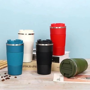 Mug de <span class=keywords><strong>voyage</strong></span> en acier inoxydable 304, 500 ml, à double paroi, isolé sous vide, avec manchon antidérapant en silicone, couvercle rabattable, logo personnalisé - Product Image 6
