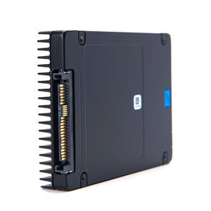 SSD NVMe Gen4 x4 haute performance MTFDKCC1T9TFR 7450 PRO 1,92 To, haute vitesse, faible latence, U.3 pour serveur et centre de données - Product Image 3