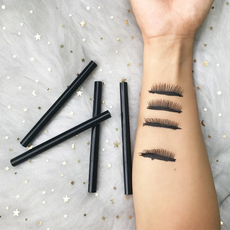 Hete Verkoop Zelfklevende Eyeliner Pen Waterdichte Vloeibare Eyeliner Langdurige Zelfklevende Eyeliner