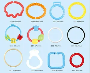 แขวน Teething เด็กพลาสติก Teether แหวนของเล่น Link Loops รอบเชื่อมต่อแหวนสำหรับที่นั่งรถและรถเข็นเด็กเดินทางชุดอุปกรณ์เสริม