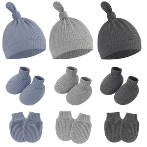 Ensemble de 3 pièces MIO pour nouveau-né : bonnet, chaussettes et moufles en coton doux, bonnet pour bébé, chaussettes antidérapantes, gants de couleur unie pour garçons et filles - Product Image 1