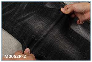 Tela Denim Mercerizada de Color Negro de 12 oz, Estilo Cross Hatch Slub para Jeans - Product Image 3