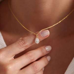 Collier pendentif en argent sterling 925 avec moissanite, forme de fleur, taille ovale et ronde, plaqué or, cadeau de mariage ou de fête - Product Image 2