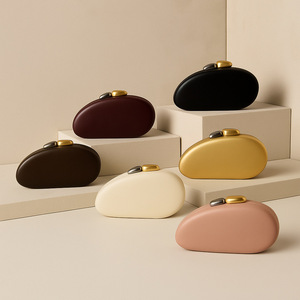 <span class=keywords><strong>Bolsos</strong></span> <span class=keywords><strong>de</strong></span> Mano con Forma <span class=keywords><strong>de</strong></span> Uña y Cadena para Mujer, Bolso <span class=keywords><strong>de</strong></span> Noche Tipo Clutch - Product Image 1