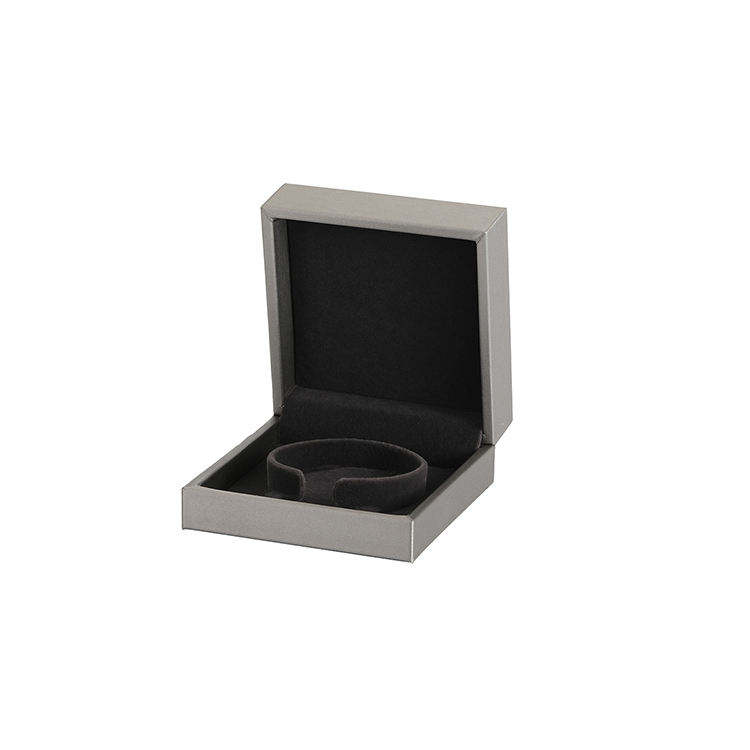 gray Bracelet box