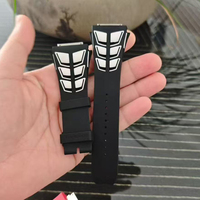 Bracelet de montre haut de gamme personnalisé bicolore en caoutchouc fluoré à ailettes de requin, maillons en alliage de titane, matériau en caoutchouc fluoré importé