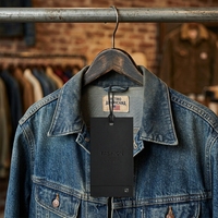 Étiquettes suspendues personnalisées en papier écologique noir mat pour vêtements, étiquettes de prix durables, étiquettes volantes pour vêtements, forme personnalisée, logo de marque