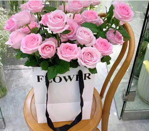 Emballage de bouquet de fleurs imprimé sur mesure Sac carré à fond plat en kraft Sac en papier <span class=keywords><strong>blanc</strong></span> pour gâteaux Pâtisserie Cadeau Sacs de transport avec poignées - Product Image 5