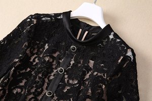 Abito <span class=keywords><strong>Lungo</strong></span> da Donna Primavera Estate 2026 <span class=keywords><strong>con</strong></span> Design Vintage, <span class=keywords><strong>Pizzo</strong></span> Traforato, Scollo a O, Maniche Corte, Chiusura Monopetto, Tinta Unita e Cintura - Product Image 4