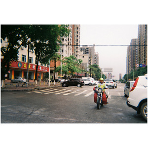 Cámara de Fotos Retro Tradicional - Hecha en China - Regalos Personalizados para Niños, Cumpleaños, Hombres y Mujeres, Incluyendo Novios y Novias - Product Image 5