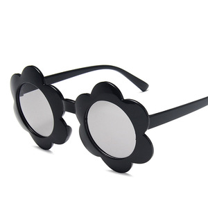 Moda <span class=keywords><strong>bambini</strong></span> promozione occhiali da sole caramelle fiori colorati occhiali da sole graziosi occhiali da sole per <span class=keywords><strong>bambini</strong></span> con montatura di girasole 2023 - Product Image 3