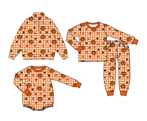 Ensembles personnalisés pour bébés garçons : T-shirt et pantalon de jogging en soie de lait à carreaux citrouille, vêtements d'automne pour tout-petits, vente en gros pour frères - Product Image 2