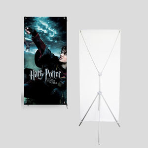 حاملات لافتات <span class=keywords><strong>X</strong></span> كلاسيكية على الطراز الأمريكي بإطار من سبائك الألومنيوم ورسومات مطبوعة من مادة PVC قابلة لإعادة الاستخدام وخفيفة الوزن بلمسة نهائية مطفأة/لامعة - Product Image 3