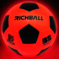 Nouveau ballon de football lumineux tendance 2025, personnalisé, lumineux, qui brille dans le noir, LED, taille 5, 4 pour cadeaux